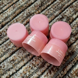 3g South Korea Lip  Sleep Mask Night Sleep Maintenance Moisturizing Lip Gloss  Bleach Cream Nourishing Lip Care  Strawberry