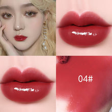 Load image into Gallery viewer, Portable Lip Glaze Lasting Non-Stick Cup Liquid Lipstick Professional Lips Makeup Tool for Women Girls Lipstick Lip Gloss EIG88